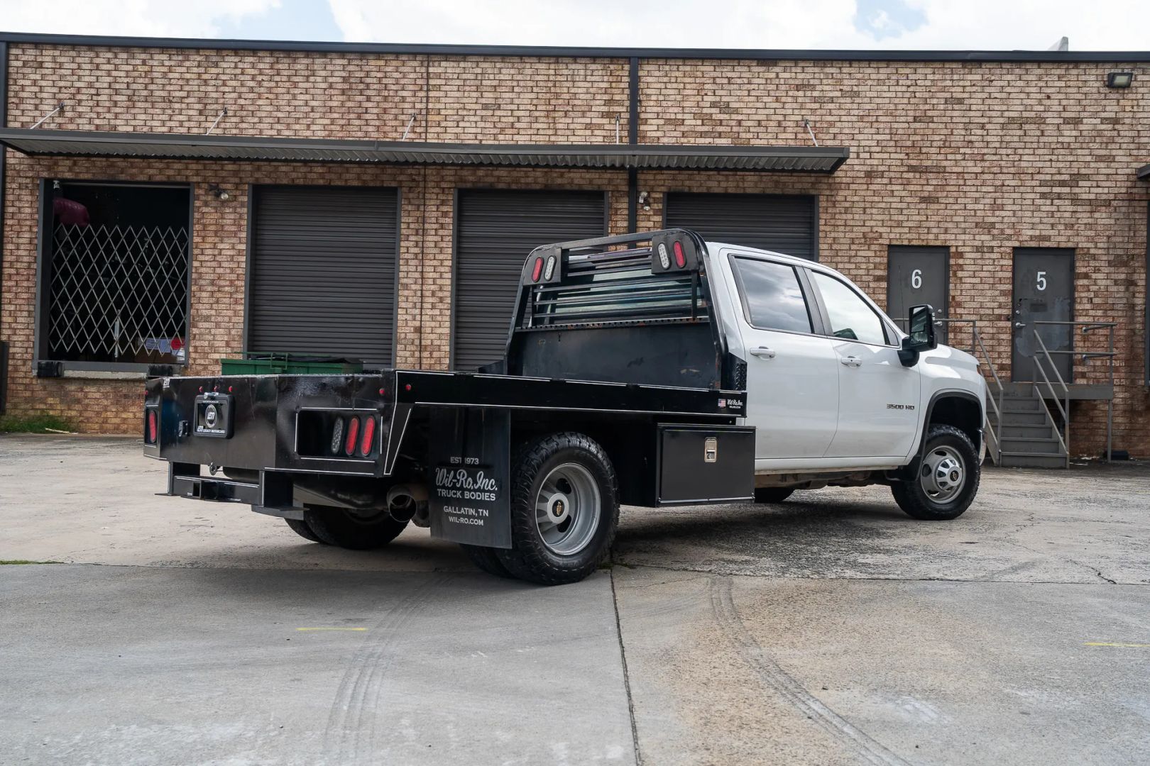 chevrolet silverado 3500 chassis cab 2022 1GB4YTEY6NF351255 image chevrolet silverado 3500 chassis cab 2022 1GB4YTEY6NF351255 image